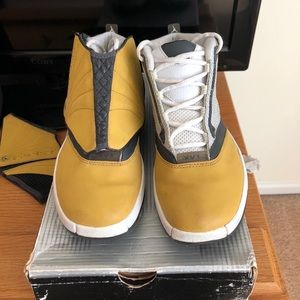 Jordan Ginger 16s